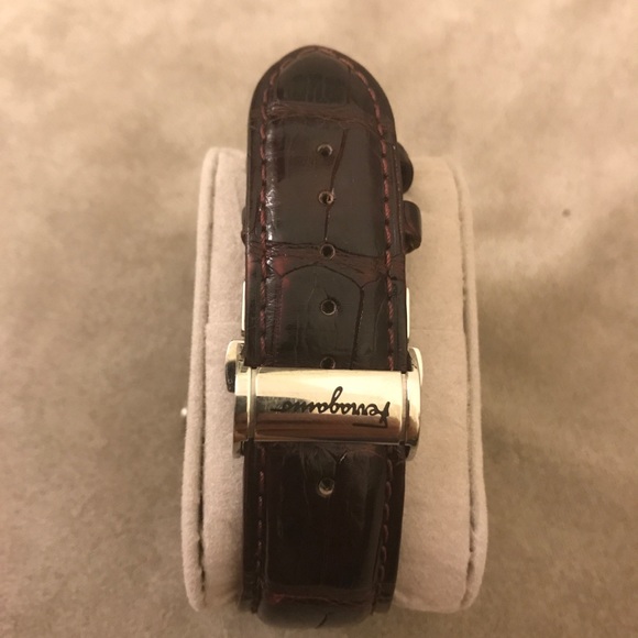Salvatore Ferragamo Men’s Watch - Picture 3 of 4